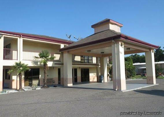 Quality Inn Kinder Exterior photo